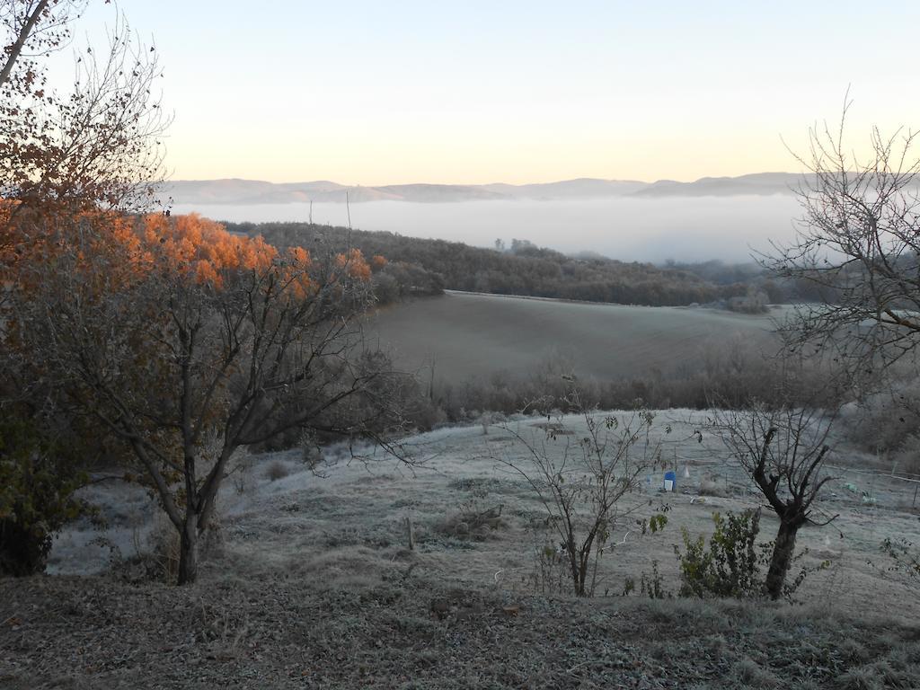 Gite Des Monts Saint-Izaire Exteriér fotografie