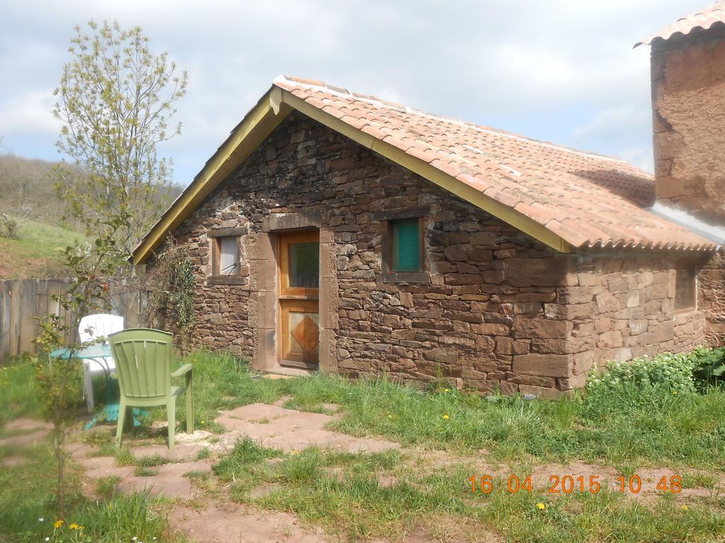 Gite Des Monts Saint-Izaire Exteriér fotografie